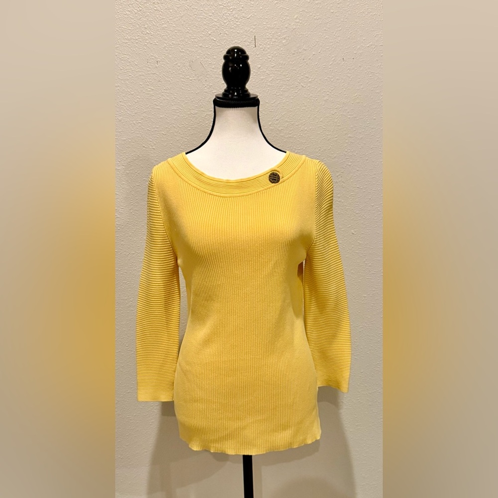 ANTONIO MELANI Yellow Ribbed Sweater with Button Detail